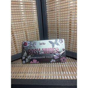 Nicole Miller New York Rosy Nudes Eyeshadow Palette